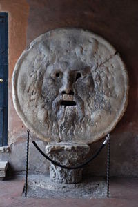 220px-Bocca_della_verità